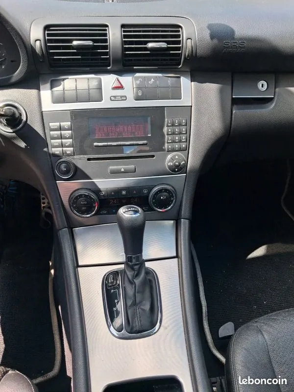 Mercedes-Benz C-Class 2004 photo 5