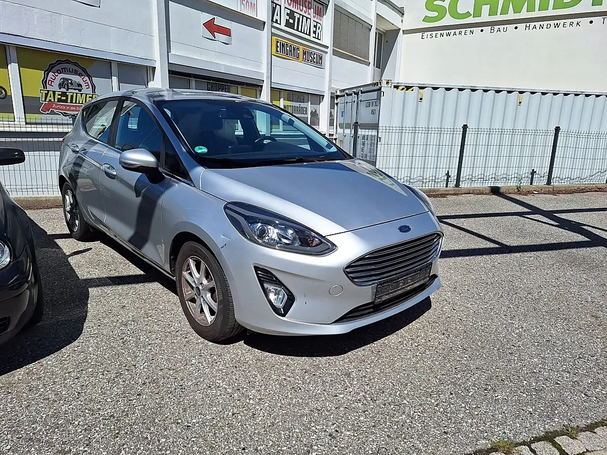 Ford Fiesta 2021 photo 2