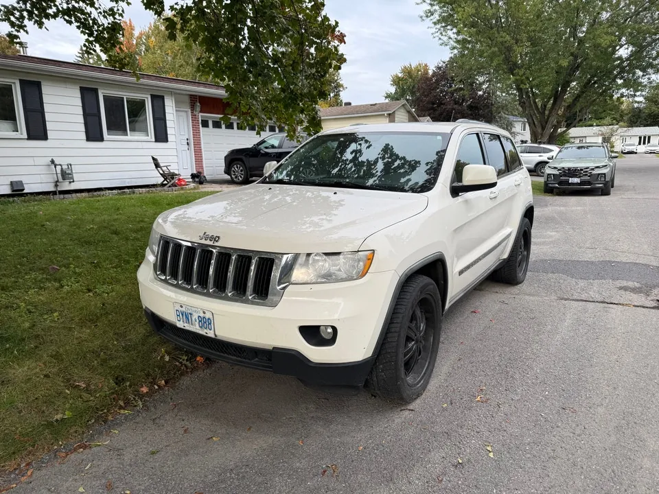 Jeep Grand Cherokee 2012 photo 2