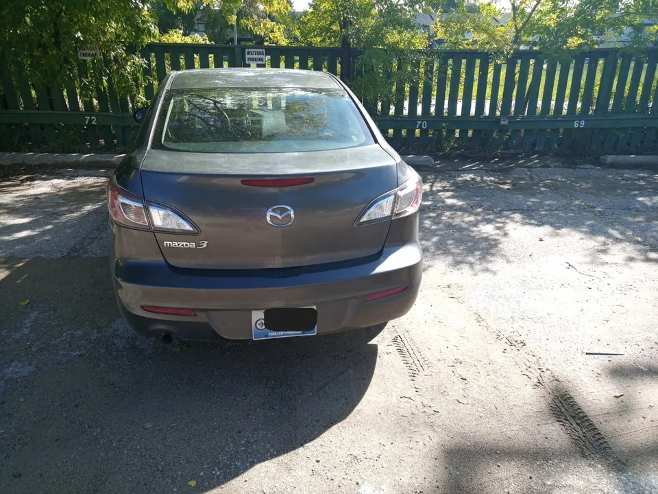 Mazda 3 2013 photo 2