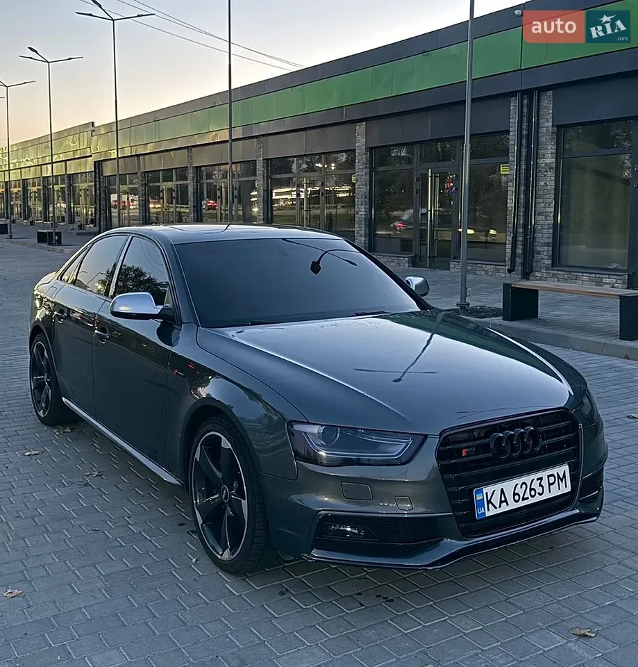 Audi S4