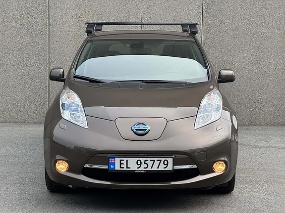 Nissan Leaf 2016 photo 2