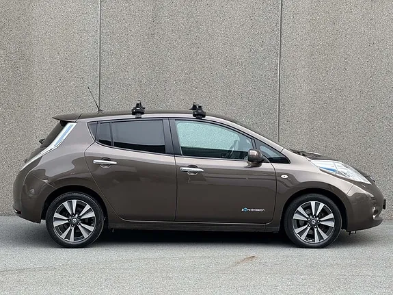 Nissan Leaf 2016 photo 4