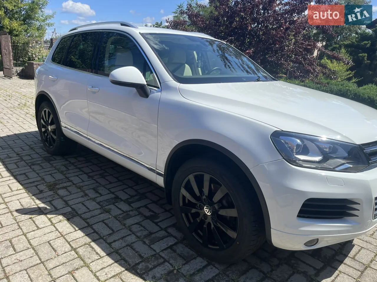 Volkswagen Touareg 2012 photo 2