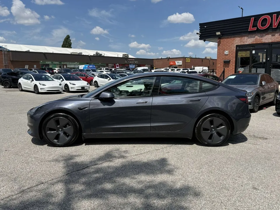 Tesla Model 3 2023 photo 5