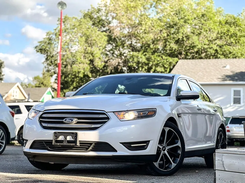 Ford Taurus 2015 photo 4