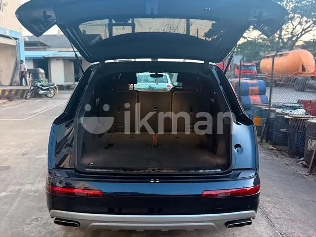 Audi Q7 2017 photo 5