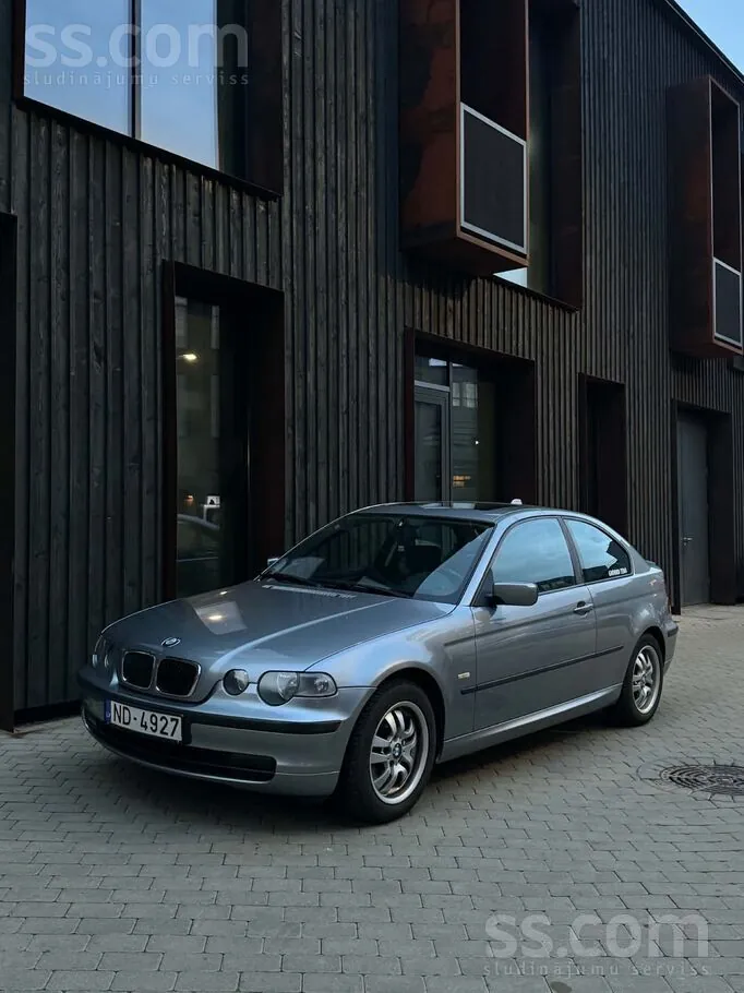 BMW E46 2004 photo 4