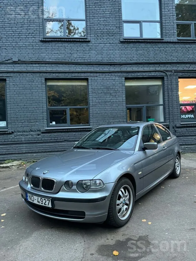 BMW E46 2004 photo 2