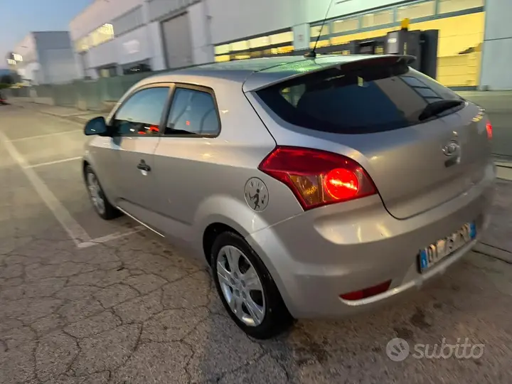 Kia Ceed 2009 photo 2