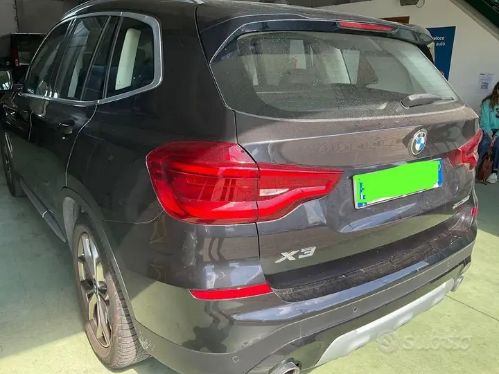 BMW X3 2018 photo 2