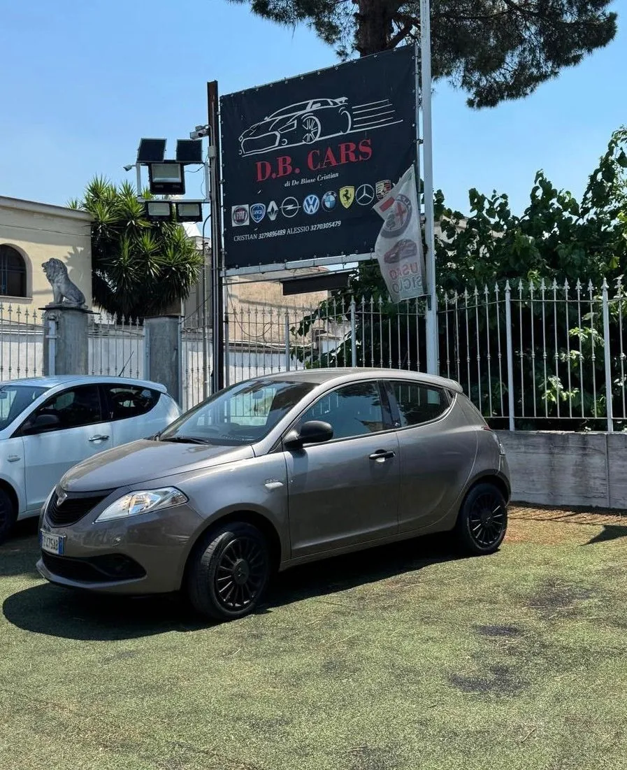 Lancia Ypsilon 2020 photo 2