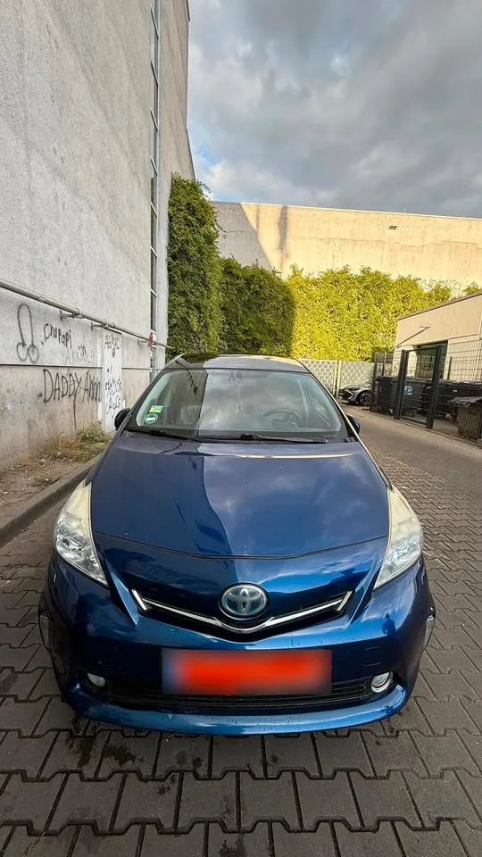 Toyota Prius Plus