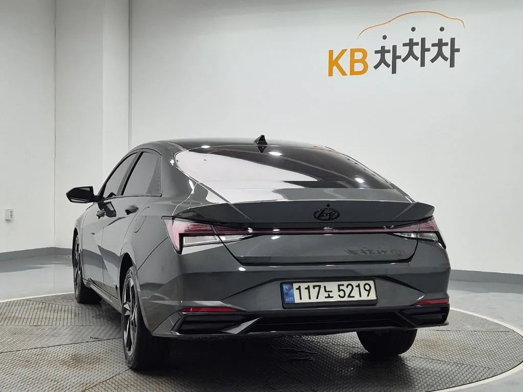 Hyundai Avante 2021 photo 2