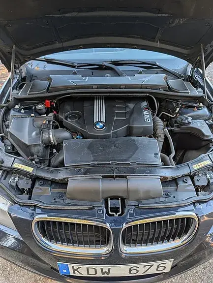 BMW 320D 2010 photo 5