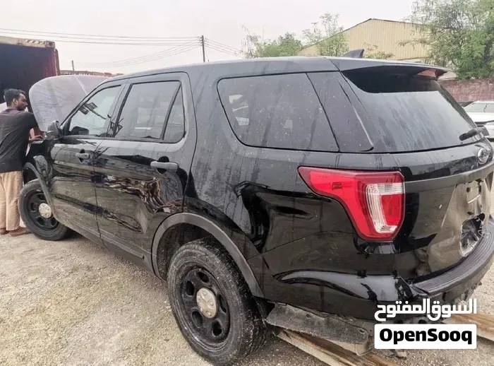 Ford Explorer 2018 photo 3
