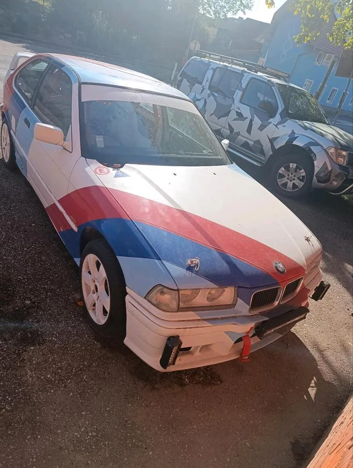 BMW 318Ti