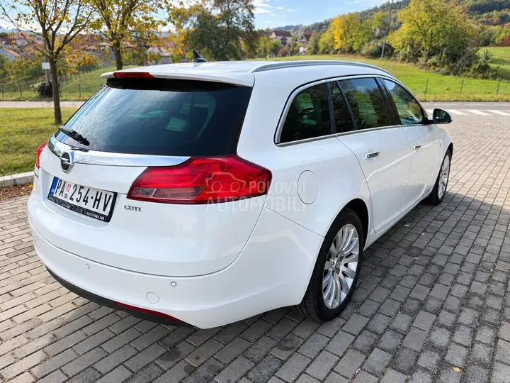 Opel Insignia 2010 photo 4