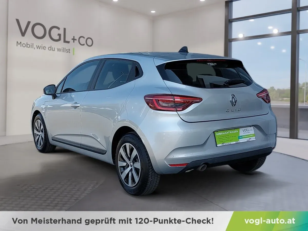 Renault Clio 2023 photo 3
