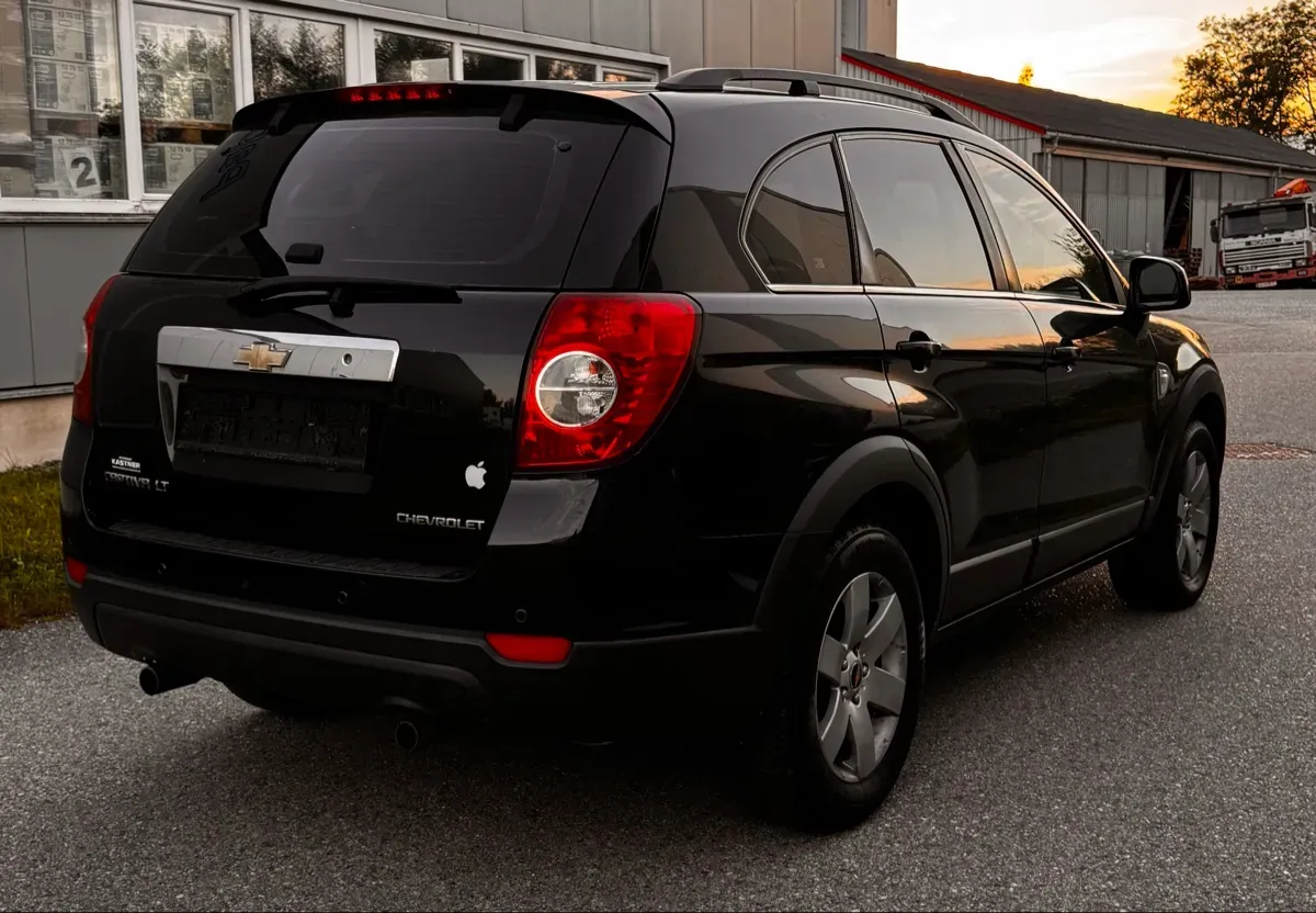 Chevrolet Captiva 2010 photo 3
