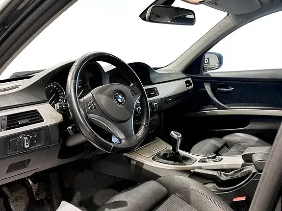 BMW 320D 2012 photo 5