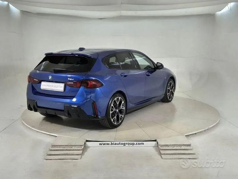 BMW 1 Series 2025 photo 5