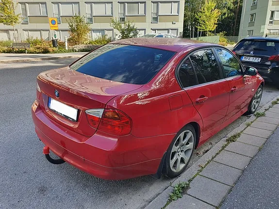 BMW 318D 2008 photo 3