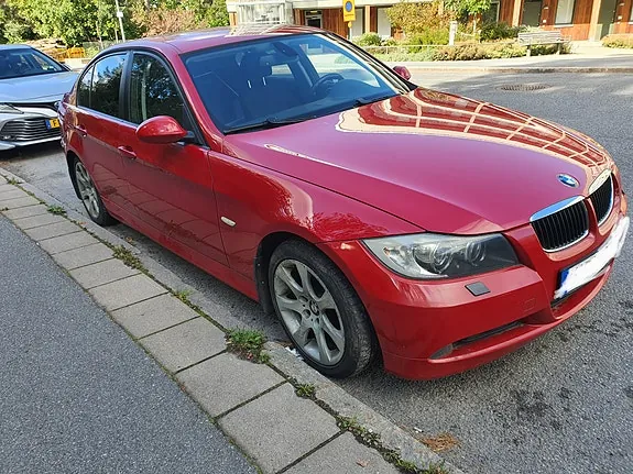 BMW 318D 2008 photo 2