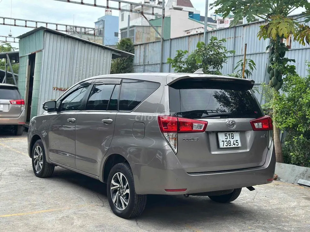 Toyota Innova 2021 photo 4