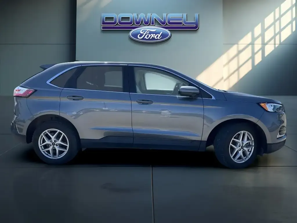 Ford Edge 2023 photo 2