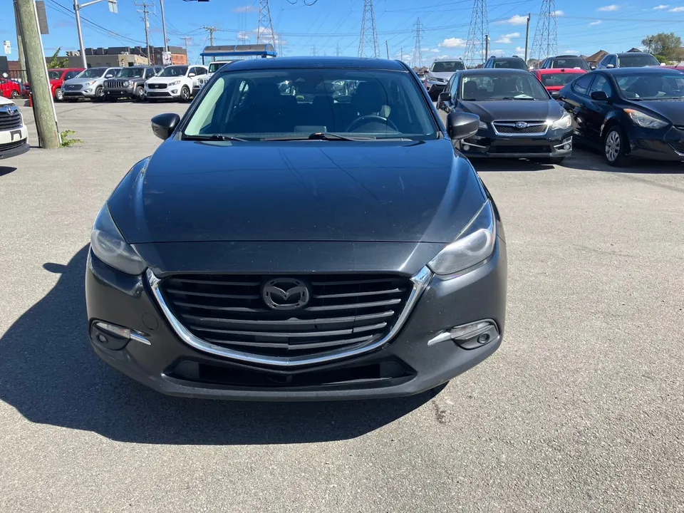 Mazda Mazda3 2018 photo 2