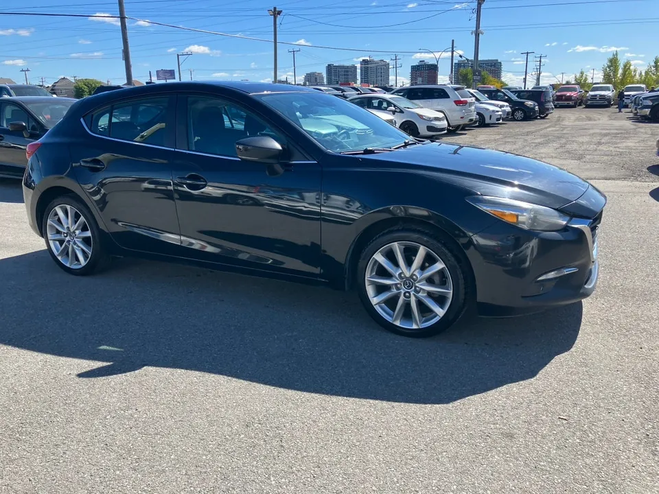 Mazda Mazda3 2018 photo 4