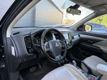 Mitsubishi Outlander 2013 photo 3