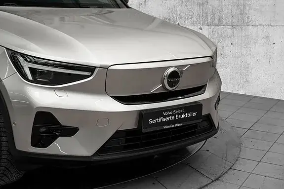 Volvo Xc40 2024 photo 2