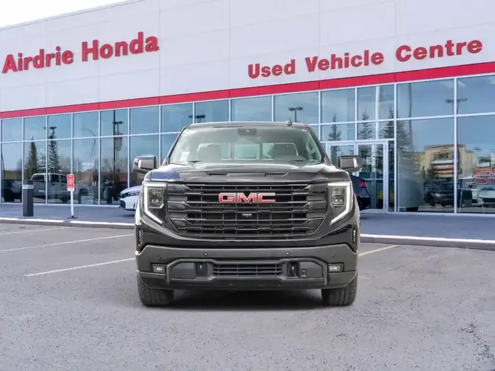 GMC Sierra 1500 2025 photo 2