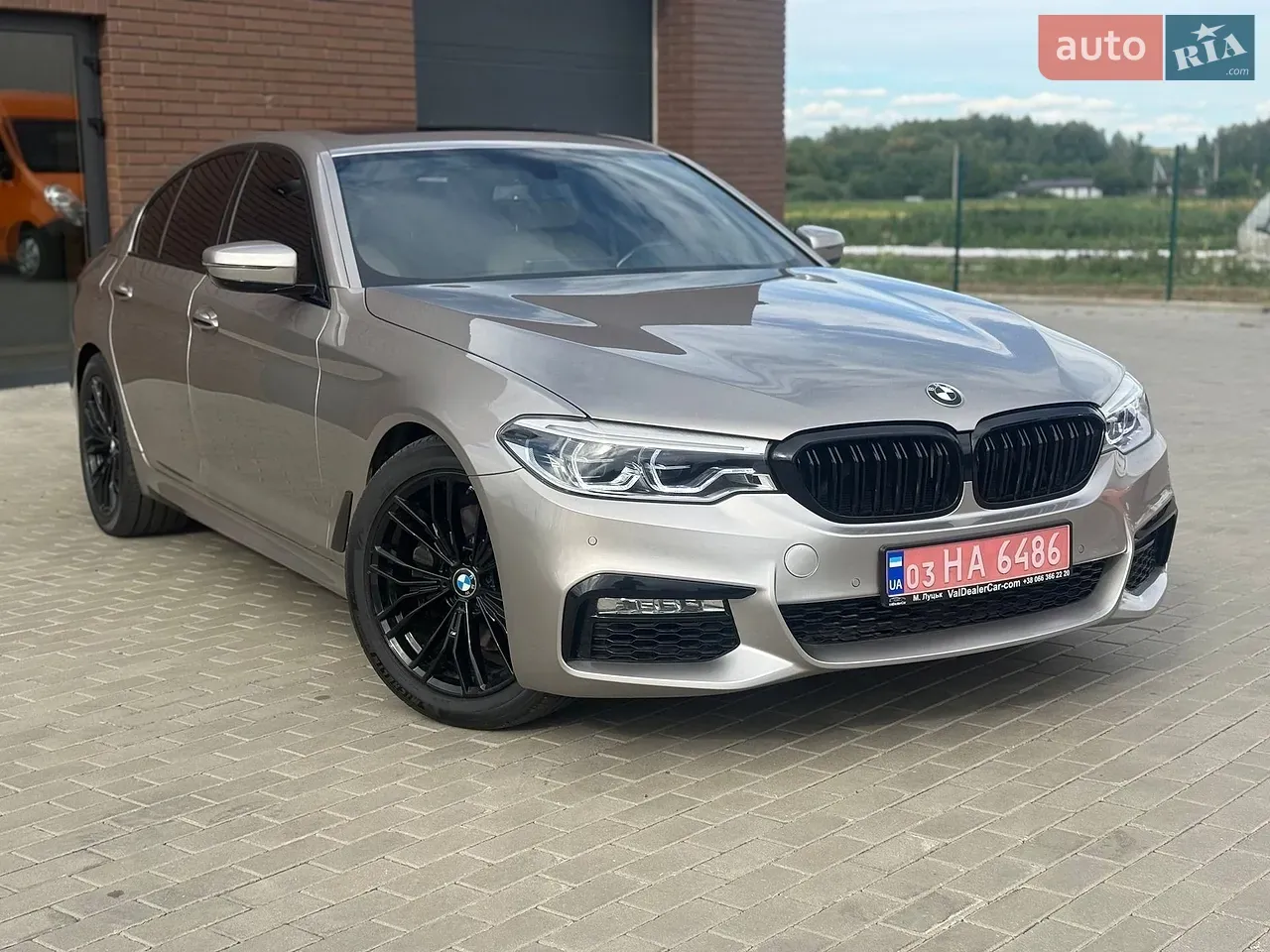 BMW 5 Series 2017 photo 3