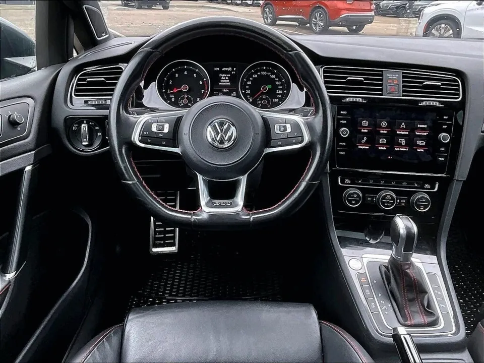 Volkswagen Golf 2018 photo 5