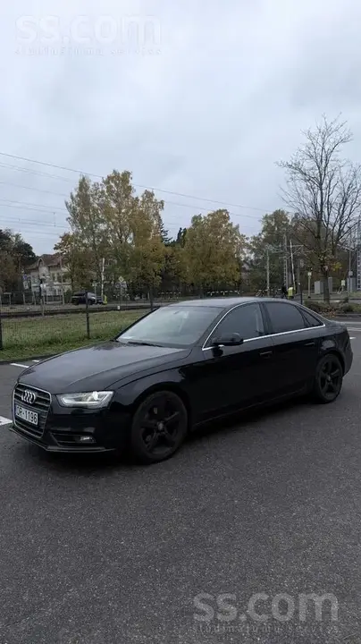 Audi A4 2012 photo 3