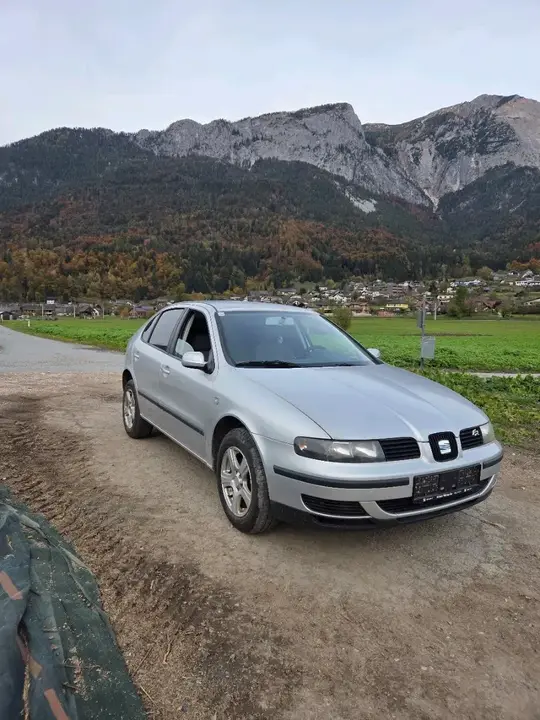 Seat Leon 2000 photo 2