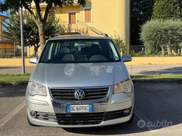 Volkswagen Touran 2008 photo 5