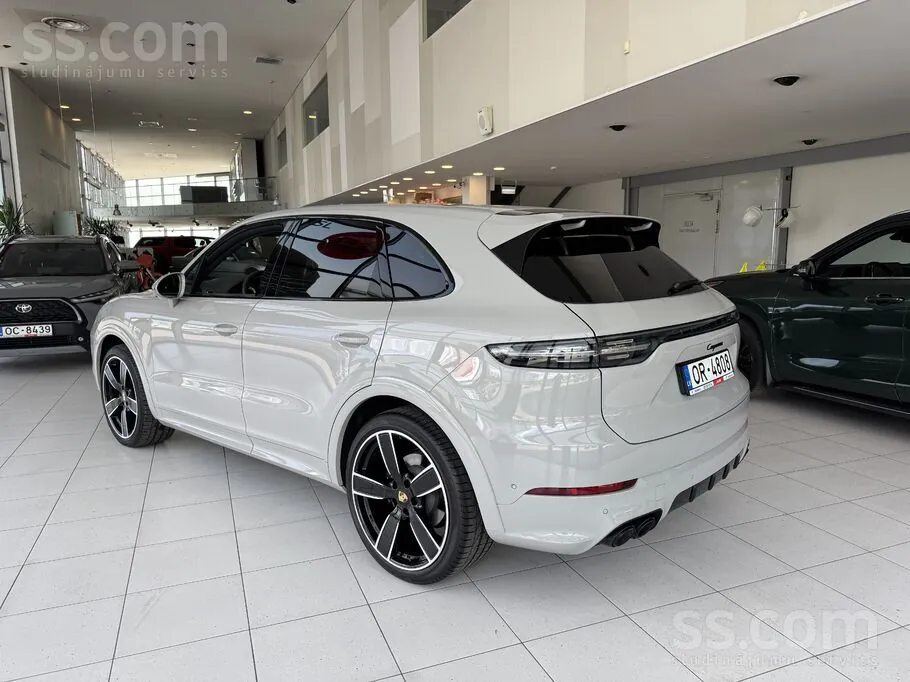 Porsche Cayenne 2023 photo 4