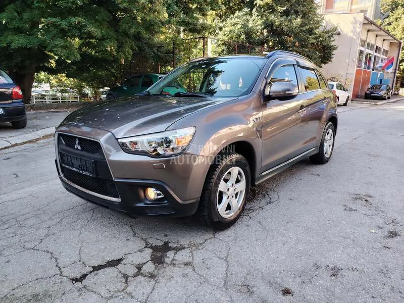 Mitsubishi Asx 2011 photo 2