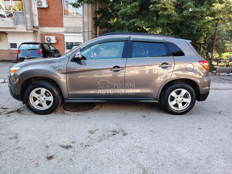 Mitsubishi Asx 2011 photo 3