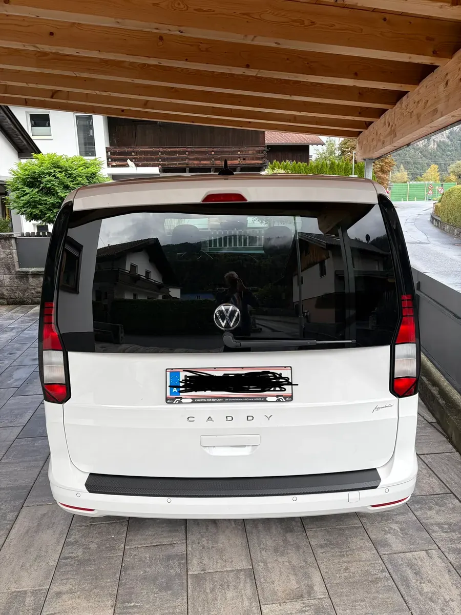 Volkswagen Caddy 2022 photo 2