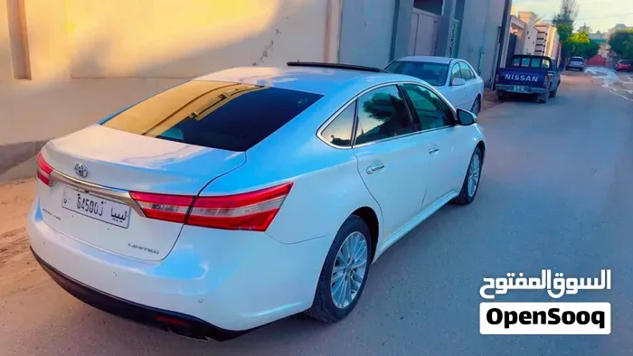 Toyota Avalon 2014 photo 2