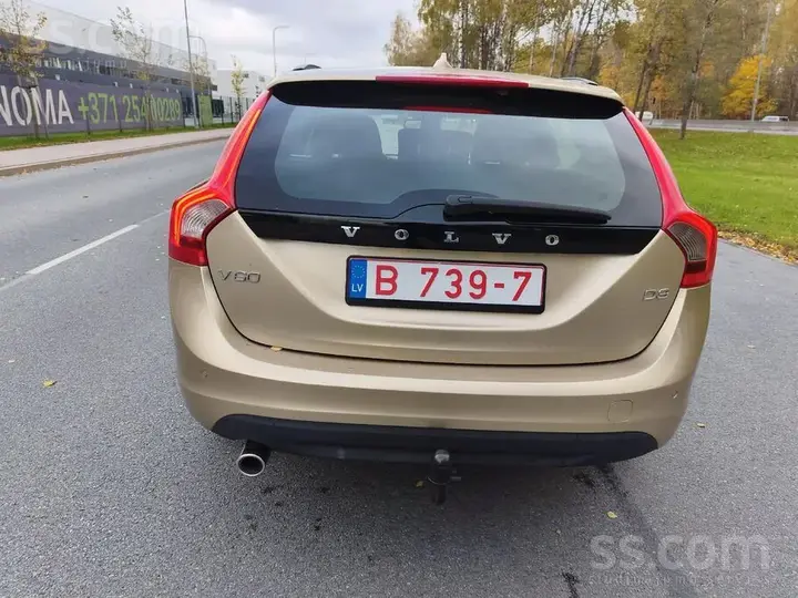 Volvo V60 2012 photo 5