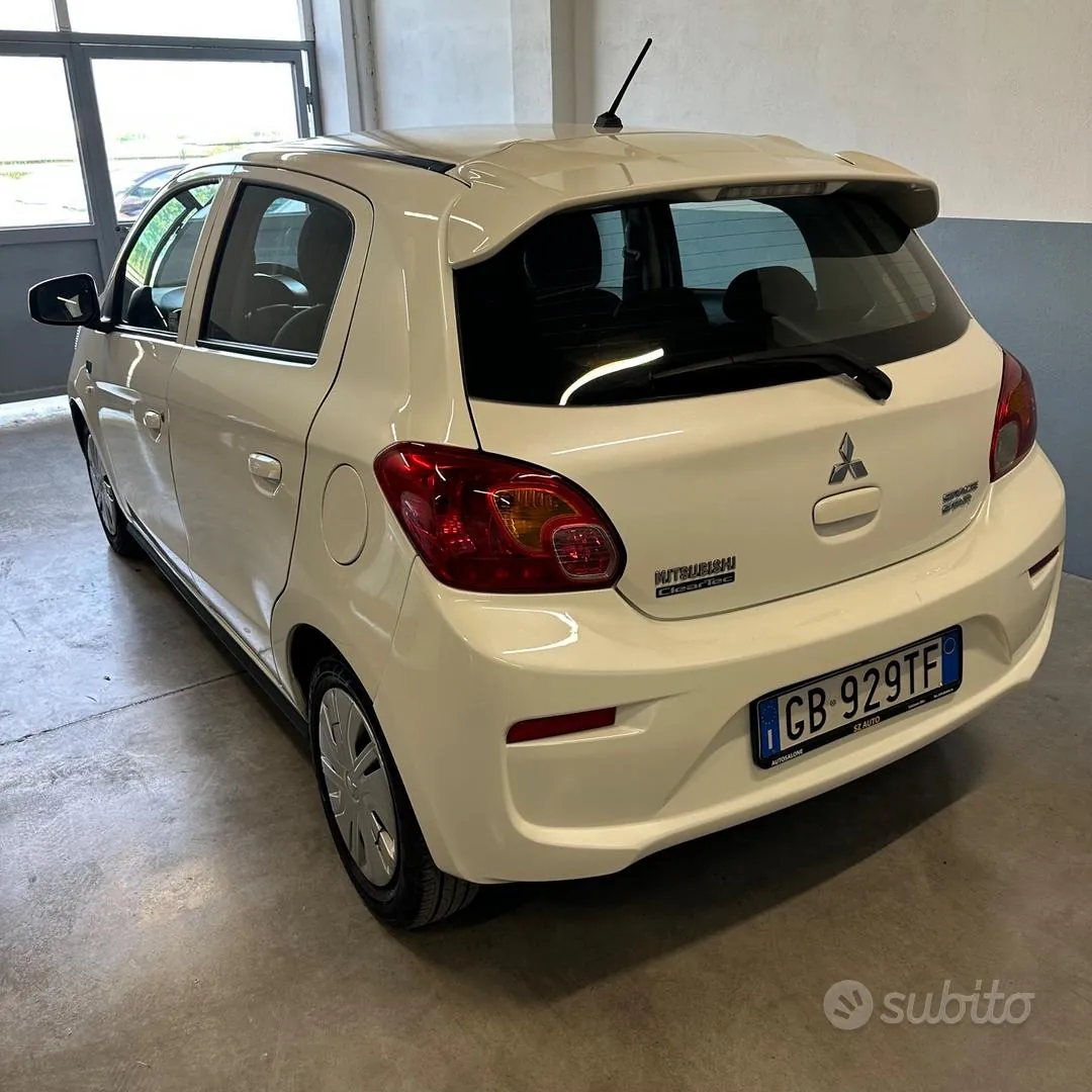 Mitsubishi Space Star 2020 photo 4