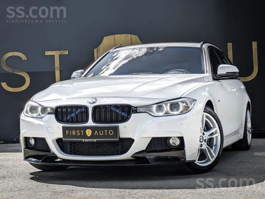 BMW 3 Series Touring 2012 photo 2