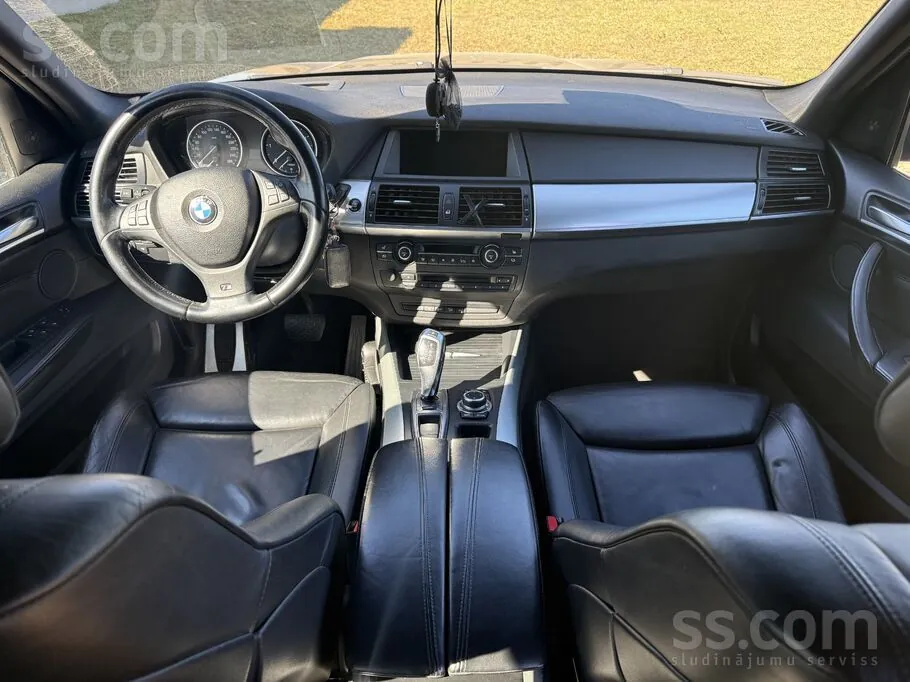 BMW X5 2011 photo 5