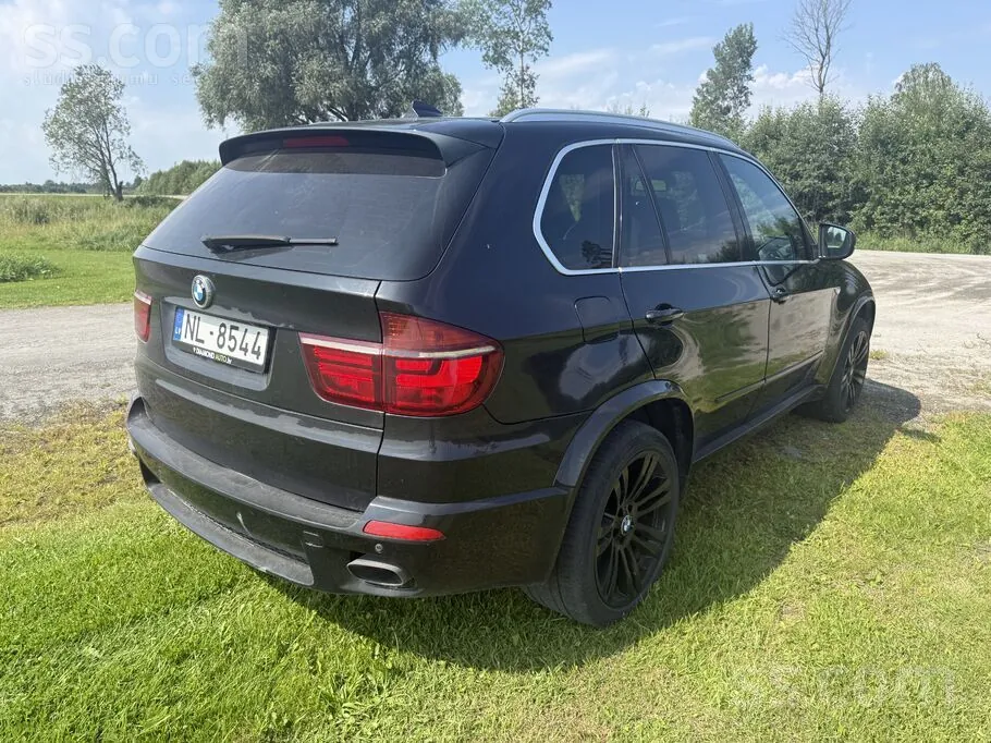 BMW X5 2011 photo 4